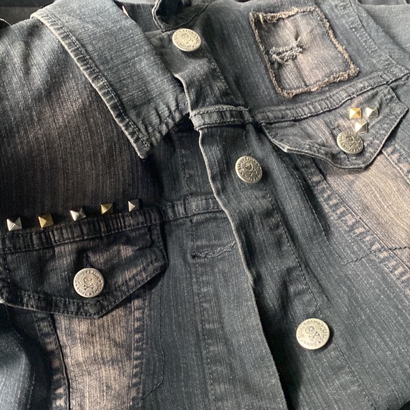 Abbey Dawn - Detailed Denim Jacket - Picture 6 of 8